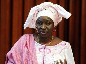 Bộ trưởng Tư pháp Senegal Aminata Toure phát biểu trước phiên họp Quốc hội ở Dakar ngày 19/12/2012.